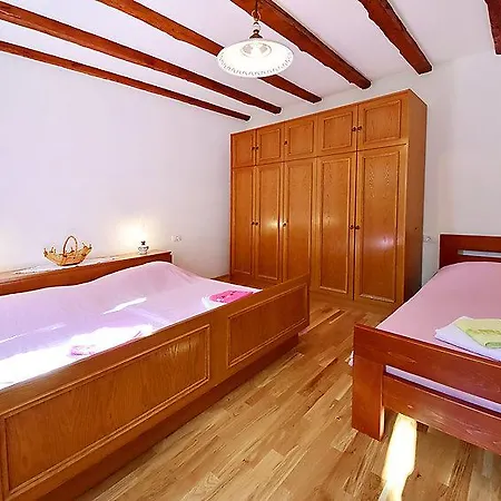 Ladeti 30 St. Ičići