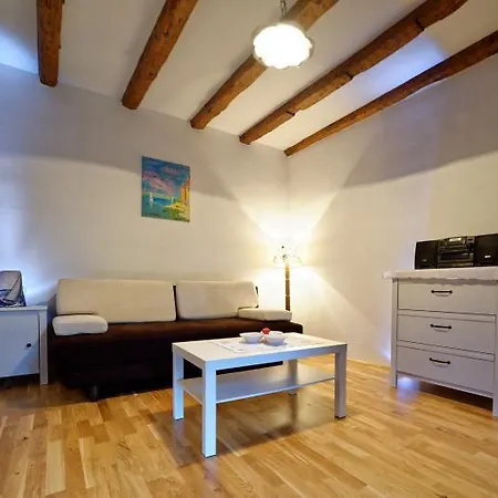 Ladeti 30 St. * Ičići
