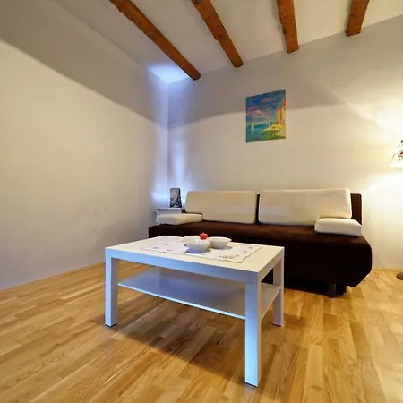 Ladeti 30 St. Ičići