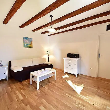 Holiday home Ladeti 30 St.